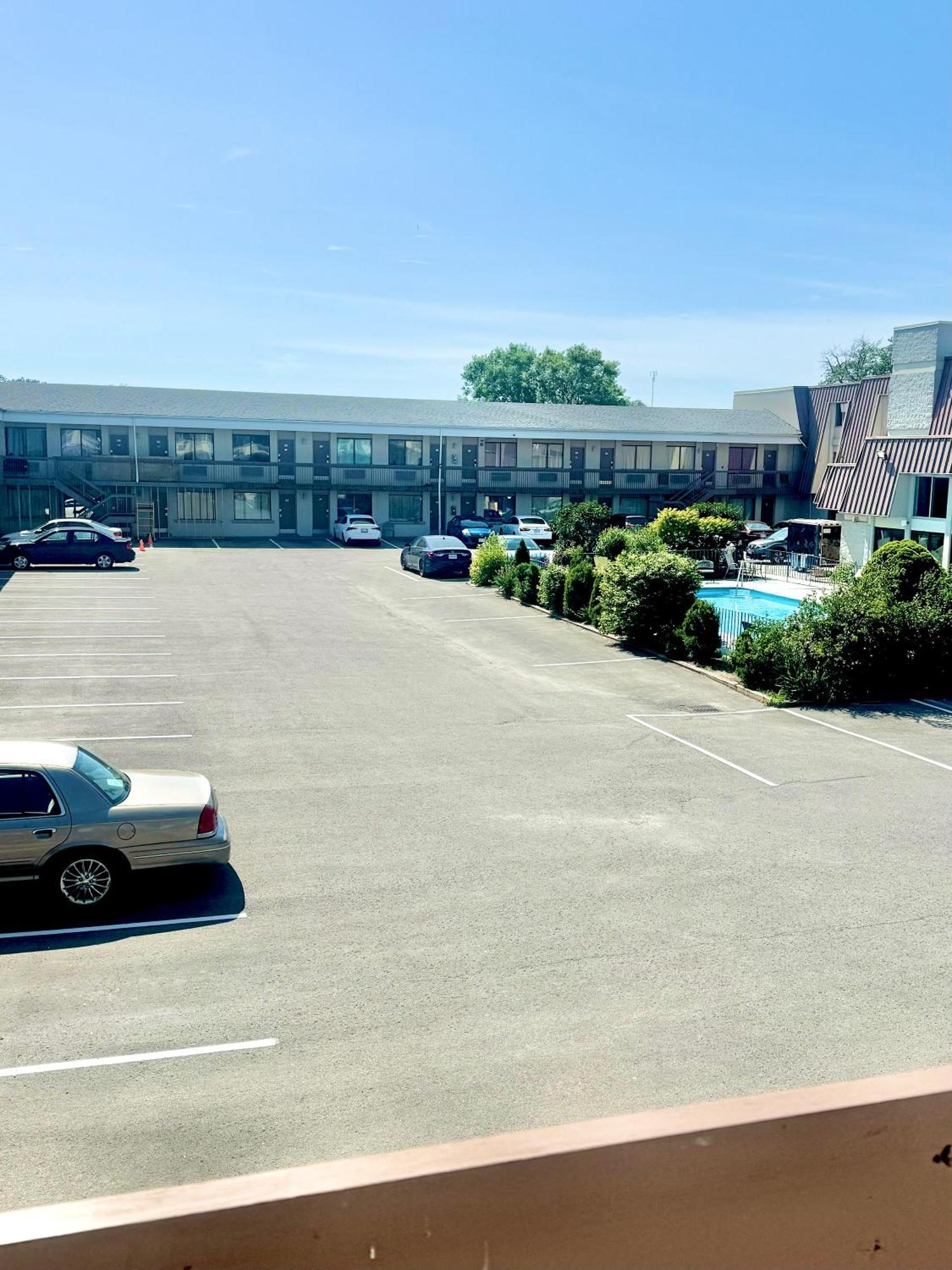 尼亚加拉乡间套房酒店 尼亚加拉瀑布城 外观 照片